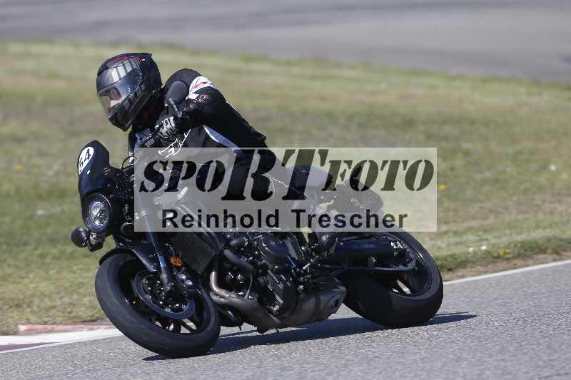 /01 02.04.2026 MAZ ADR/Gruppe gelb Gruppe gruen/54